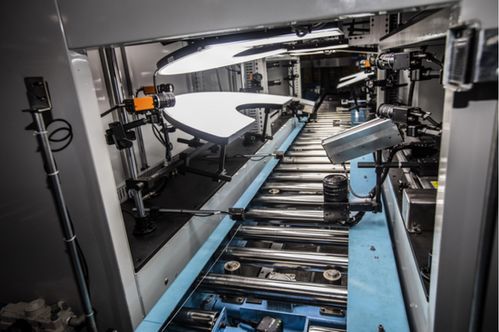 工業(yè)互聯(lián)網(wǎng)進(jìn)入新賽程 網(wǎng)絡(luò)科技誰主沉?。? class=